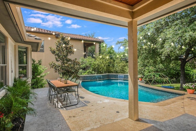 11316 Woodland Hills Trl, Austin, TX 78732 - outdoor pool featuring a patio
