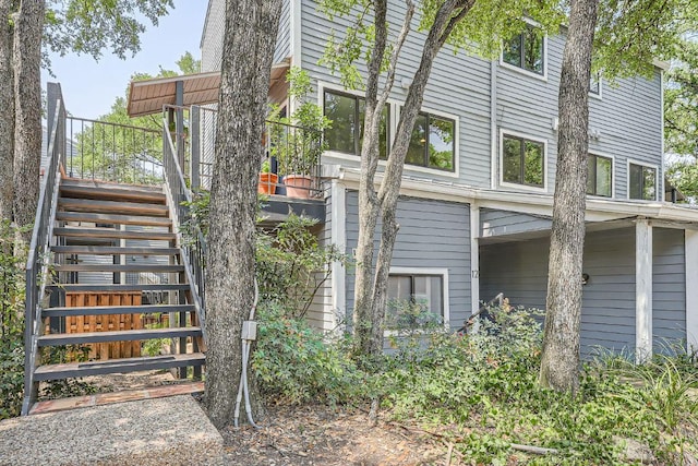 606 W Lynn St Unit 16, Austin, TX 78703 - view of property exterior with stairs