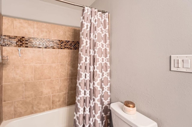 606 W Lynn St Unit 16, Austin, TX 78703 - bathroom with toilet and shower / bath combo