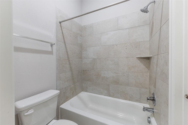 817 Craven Hill Ln, Leander, TX 78641 - bathroom with toilet and bathing tub / shower combination