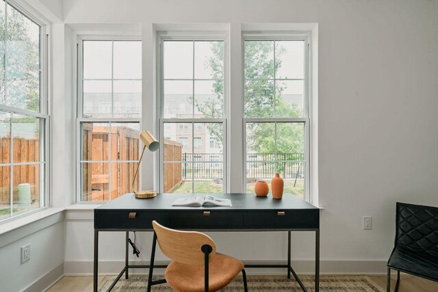 2209 Woodland Ave Unit 301, Austin, TX 78741 - office space with plenty of natural light and baseboards