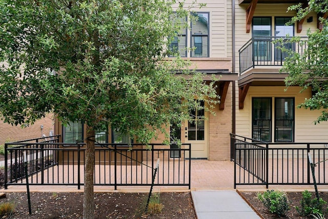 2209 Woodland Ave Unit 301, Austin, TX 78741 - view of property's community