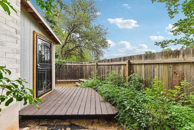 9123 La Siesta Bnd, Austin, TX 78749 - wooden deck with a fenced backyard