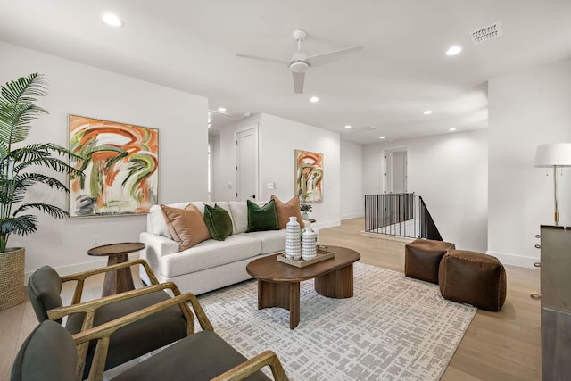 5615 Shoalwood Ave, Austin, TX 78756 - living room featuring light wood-style flooring, recessed lighting, baseboards, and ceiling fan