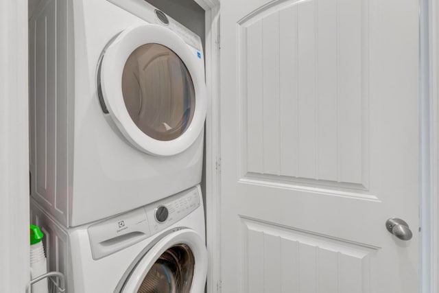 14411 Frankel Loop Unit 32B, Pflugerville, TX 78660 - washroom with stacked washer / drying machine