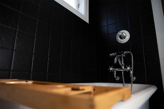 2113 Brooklyn St, Austin, TX 78704 - full bath with tiled shower and a tub to relax in