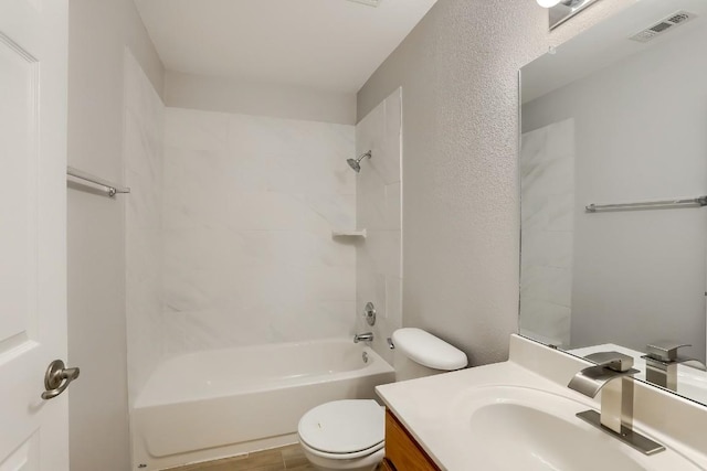 9001 China Rose Dr, Austin, TX 78724 - full bath featuring toilet, vanity, and shower / bath combination