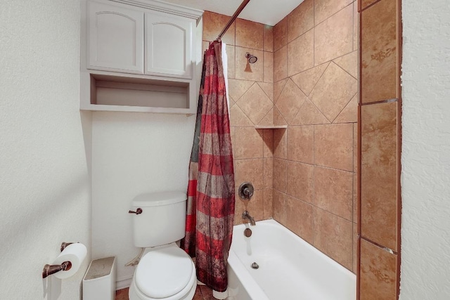 20217 Engelmann Ln, Manor, TX 78653 - full bathroom with toilet and shower / bathtub combination with curtain