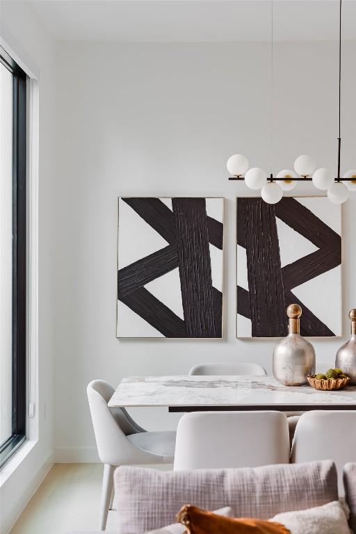 2807 Garwood St, Austin, TX 78702 - view of dining space