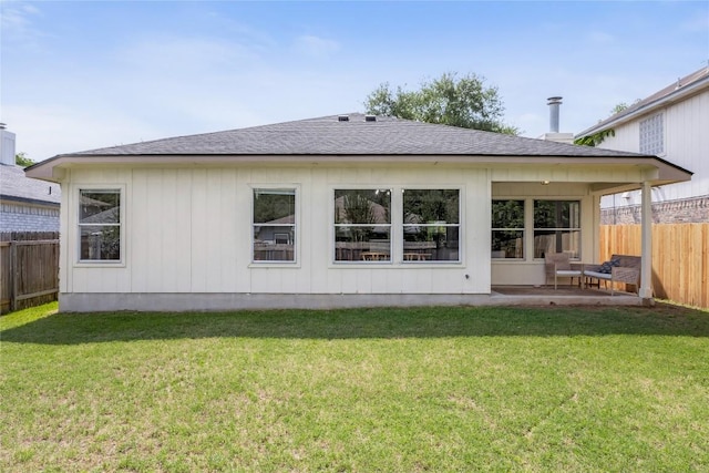 8908 Campo Verde Ct, Austin, TX 78749 - rear view of house with a shingled roof