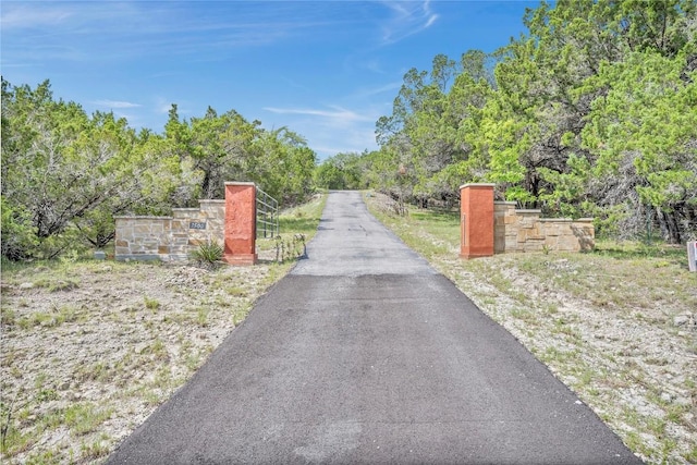 7500 Muleshoe Bend Trl, Marble Falls, TX 78654 - view of road