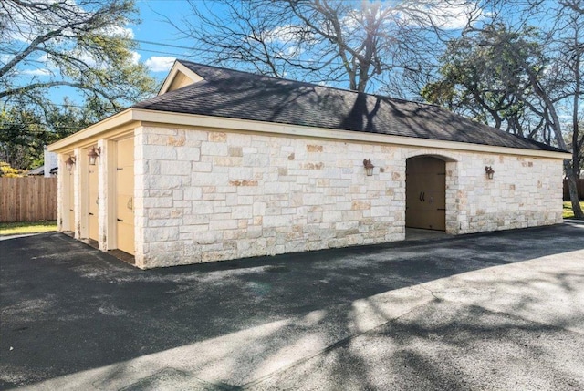 9122 Balcones Club Dr Unit 9, Austin, TX 78750 - view of garage