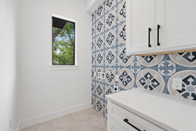 2303 Westworth Cir, Austin, TX 78704 - bathroom with baseboards