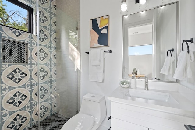 2303 Westworth Cir, Austin, TX 78704 - full bath featuring vanity, a stall shower, and toilet