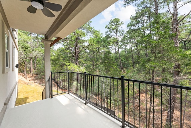 182 Kaanapali Ln, Bastrop, TX 78602 - balcony featuring a ceiling fan