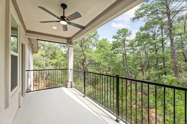 182 Kaanapali Ln, Bastrop, TX 78602 - balcony featuring a ceiling fan