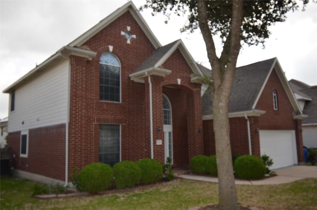 840 Smoke Signal Pass, Pflugerville, TX 78660 - traditional-style home featuring brick siding and driveway