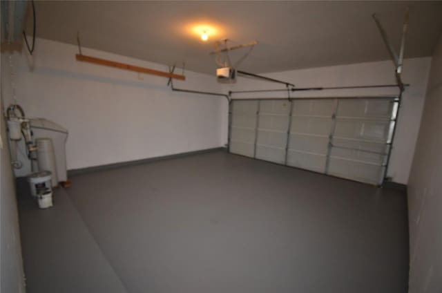 840 Smoke Signal Pass, Pflugerville, TX 78660 - garage featuring a garage door opener