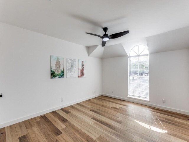 7920 Rockwood Ln Unit 208, Austin, TX 78757 - empty room featuring light wood-type flooring, a ceiling fan, and baseboards