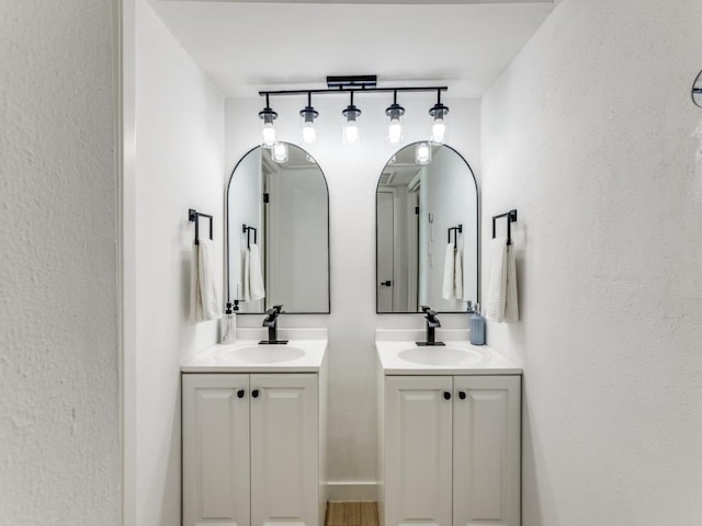 7920 Rockwood Ln Unit 208, Austin, TX 78757 - full bathroom with two vanities