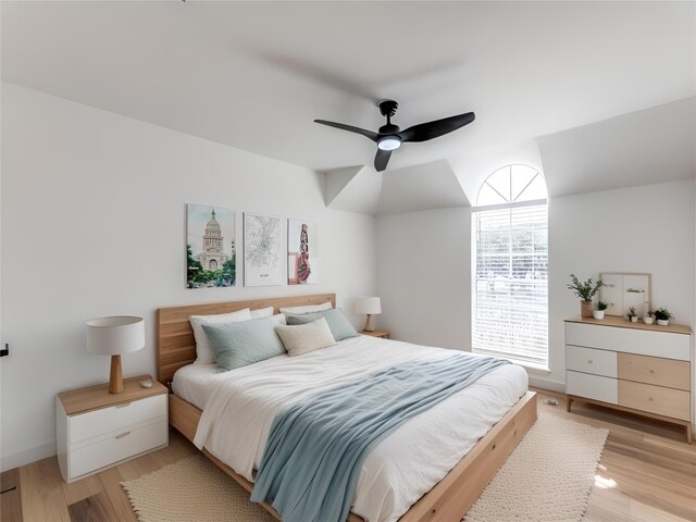 7920 Rockwood Ln Unit 208, Austin, TX 78757 - bedroom with light wood-style flooring and a ceiling fan