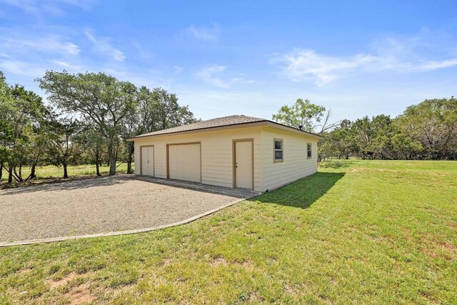 217 Circle Oaks Dr, Burnet, TX 78611 - view of detached garage