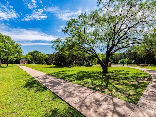 332 Adams St, Georgetown, TX 78628 - surrounding community with a yard