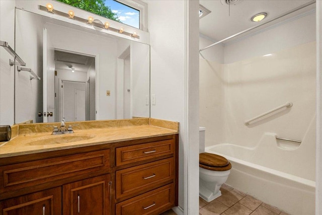 4831 Trail Crest Cir, Austin, TX 78735 - full bath featuring toilet, vanity, tile patterned floors, shower / washtub combination, and ornamental molding