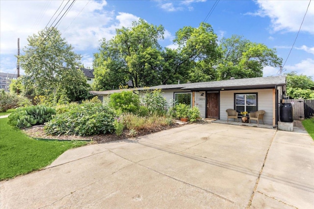 3409 Kay St, Austin, TX 78702 - view of front of house