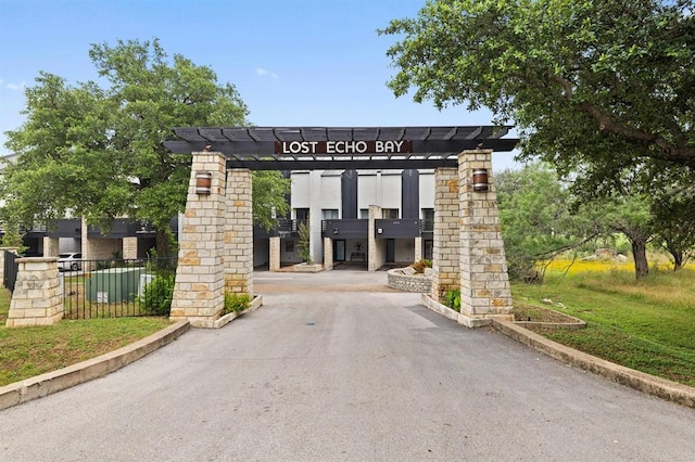 402 Lost Echo Unit 8, Horseshoe Bay, TX 78657 - photo 2