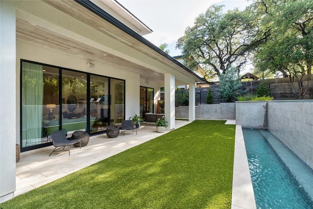 4901 Southcrest Dr, Austin, TX 78746 - view of yard featuring a patio area