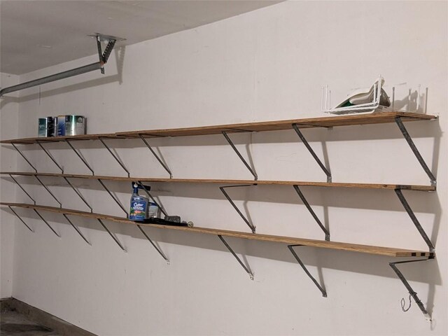 2804 Bushnell Dr, Austin, TX 78745 - view of walk in closet