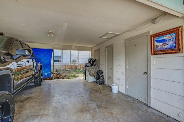 8505 Dryfield Dr, Austin, TX 78758 - view of garage