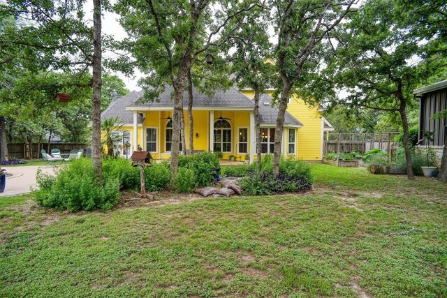 233 Maple Leaf Trl, Elgin, TX 78621 - view of front facade featuring roof with shingles