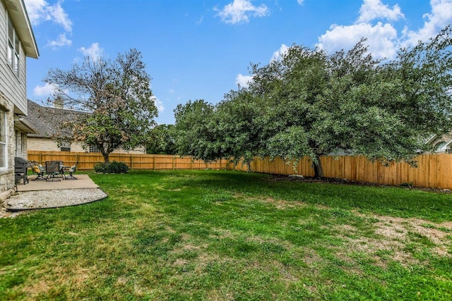 2012 Wood Glen Dr, Round Rock, TX 78681 - view of yard featuring a patio