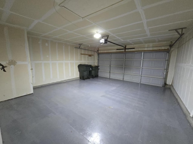 13820 Ceylon Tea Cir, Pflugerville, TX 78660 - garage featuring a garage door opener