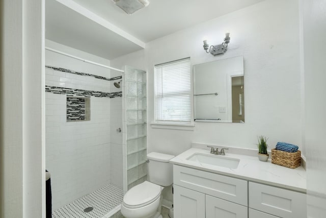 9001 Lodge Ct, Austin, TX 78758 - full bath featuring vanity and tiled shower