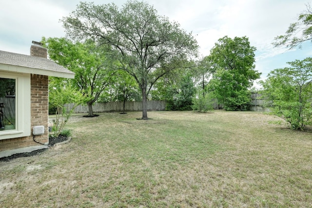 9001 Lodge Ct, Austin, TX 78758 - view of yard