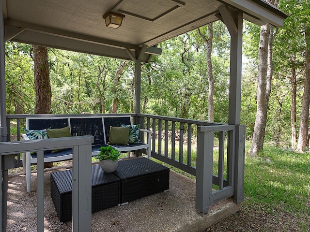 1400 Pearl Cv, Round Rock, TX 78681 - view of wooden deck