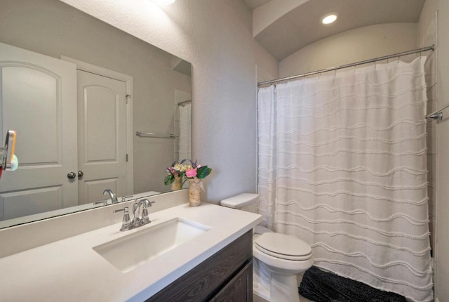 20304 Thumper Jack Ct, Pflugerville, TX 78660 - bathroom featuring vanity, toilet, recessed lighting, and a shower with curtain