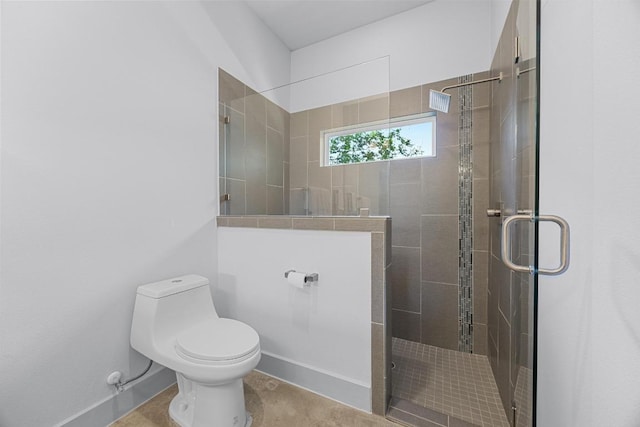 1402 E 11th St, Austin, TX 78702 - full bath with a shower stall, toilet, and baseboards
