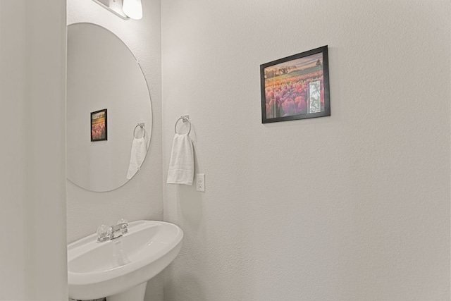 1701 S Bell Blvd Unit 101, Cedar Park, TX 78613 - bathroom with a sink