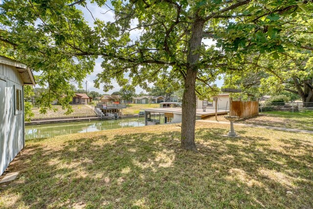 111 Dove Rd, Highland Haven, TX 78654