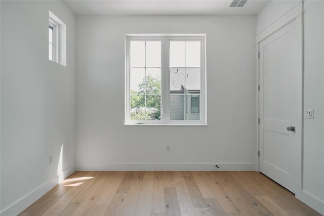 113 Nelray Blvd Unit 2, Austin, TX 78751 - unfurnished room featuring light wood finished floors and baseboards