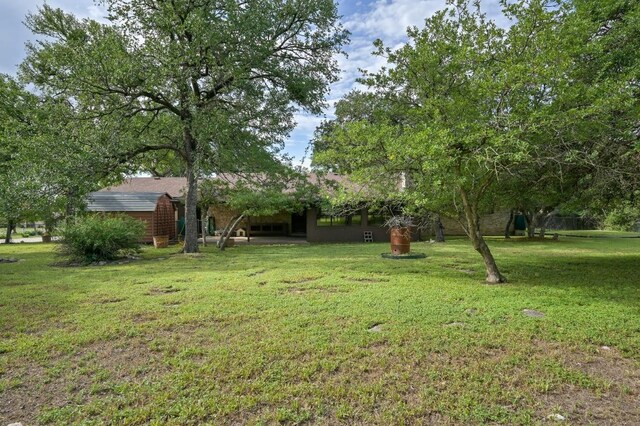 300 W Sequoia Spur, Georgetown, TX 78628 - view of grassy yard