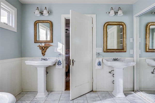 3202 Beverly Rd, Austin, TX 78703 - ensuite bathroom with a wainscoted wall