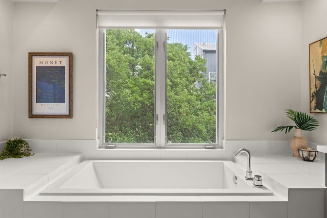 1500 Summit St Unit 4, Austin, TX 78741 - full bath featuring healthy amount of natural light and a bath