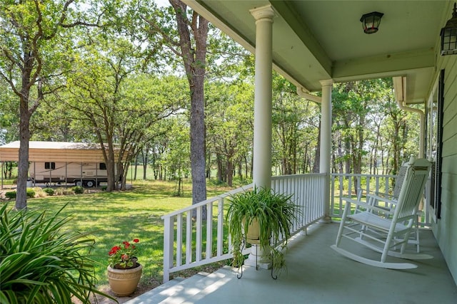 11525 Fm 86th Rd, Lockhart, TX 78644 - covered porch with a lawn