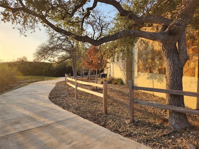 5502 Patagonia Pass, Austin, TX 78738 - view of community