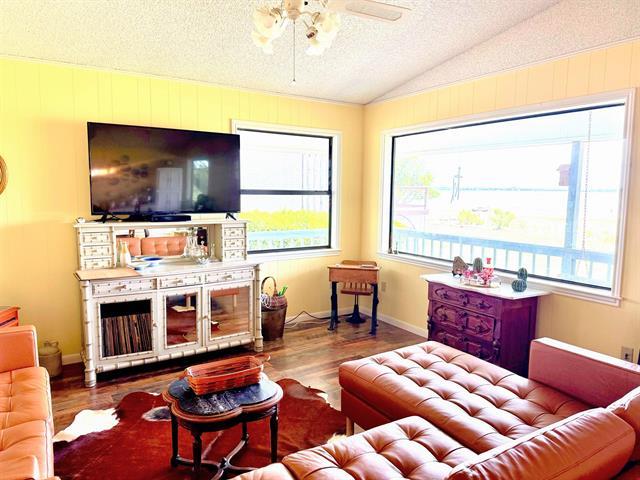 912 Cozy Ln, Tow, TX 78672 - photo 6